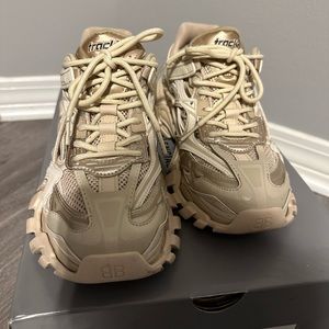 Balenciaga Track 2 nude sneakers